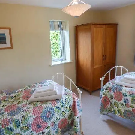Sleepy Willows * Husthwaite